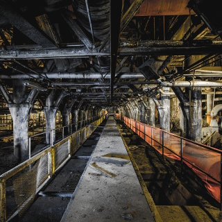 Illustration for article titled The Amazing Photos Taken By a Crazy Subway Tunnel SpelunkerÂ